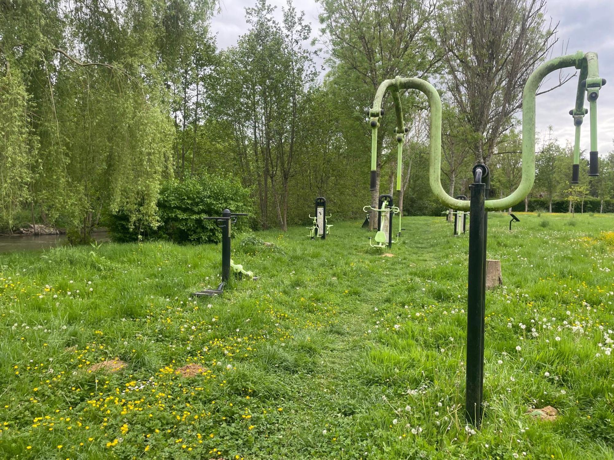 Domaine Spa Perret-Chateau Artdeco Mastersuite En B&B Et-Ou Gite De Charme-Giverny A 3Mn-Jardins Monet-Le Vexin-Piscine Ete-Parc 3Ha-Aire De Jeux Enfants-Pingpong-Options Breakfast-Diner-Billard-Sauna-Fitness-Hammam-Promo 2Nuits En Sus Jacuzzi 1H Off Sainte-Genevieve-les-Gasny Exteriör bild